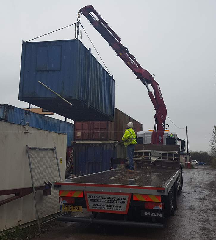 Ladekran-LKW Einsatz in Zürich Quartier